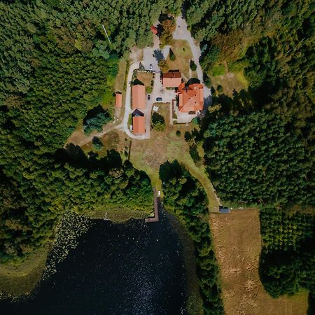 Kwatera W Lesniczowce Czarne Karszanek Exteriör bild