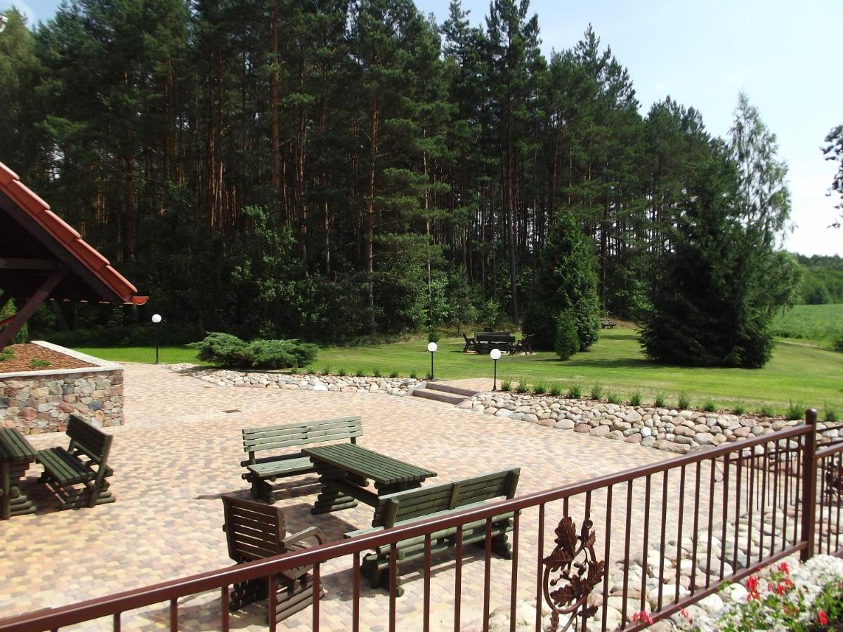 Kwatera W Lesniczowce Czarne Karszanek Exteriör bild