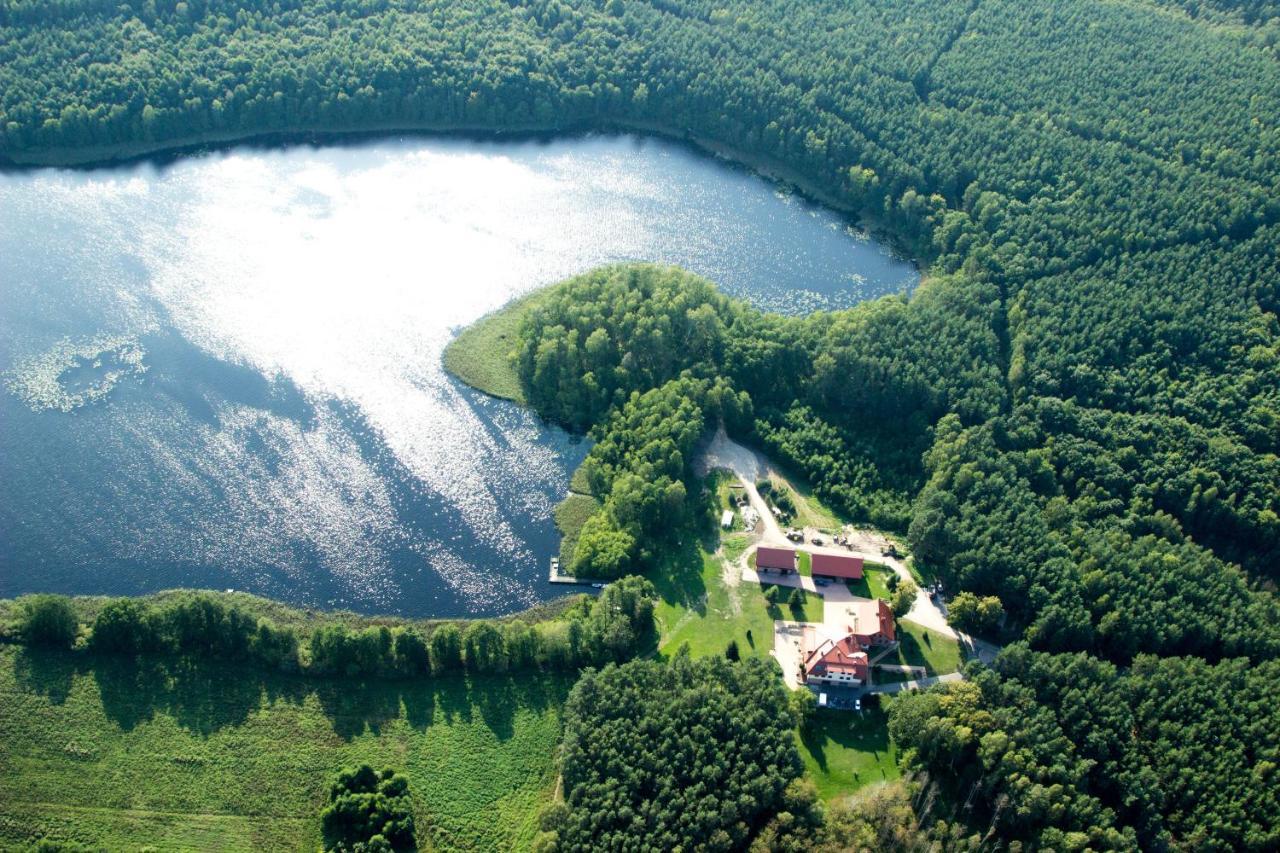 Kwatera W Lesniczowce Czarne Karszanek Exteriör bild